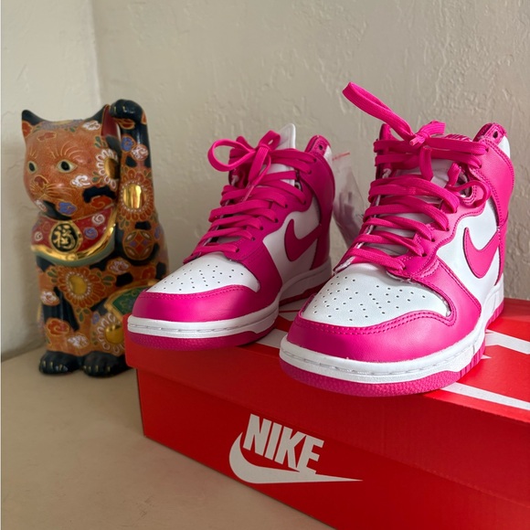 Dunk High Up Prime Pink NIB - Picture 2 of 4